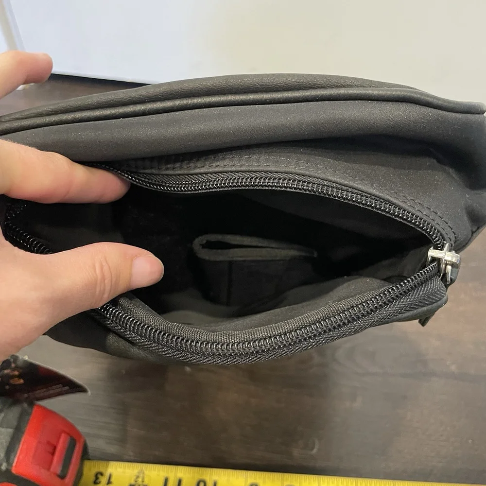 GUN TOTE'N MAMA GTM-70 new LADIES BLACK LARGE CONCEALED CARRY URBAN SHOULDER BAG